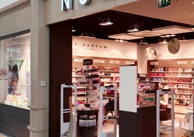 portique-antivol-am-ultra-magasin-pharmacie-protym-sensormatic