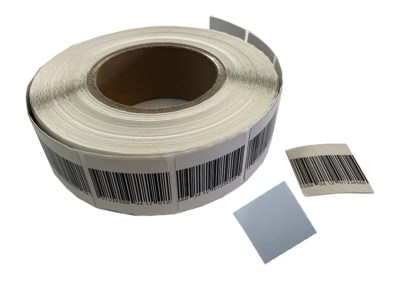 etiquette antivol autocollante blanche faux code barre 4x4cm rf protym